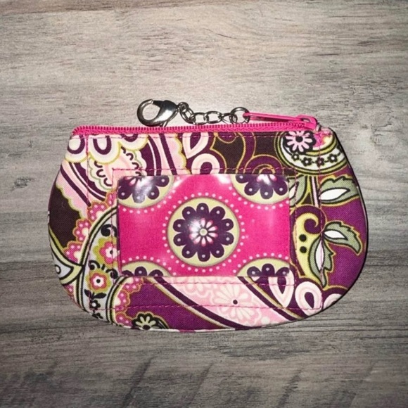 Vera Bradley Clip Zip ID in Very Berry Paisley - Picture 1 of 3